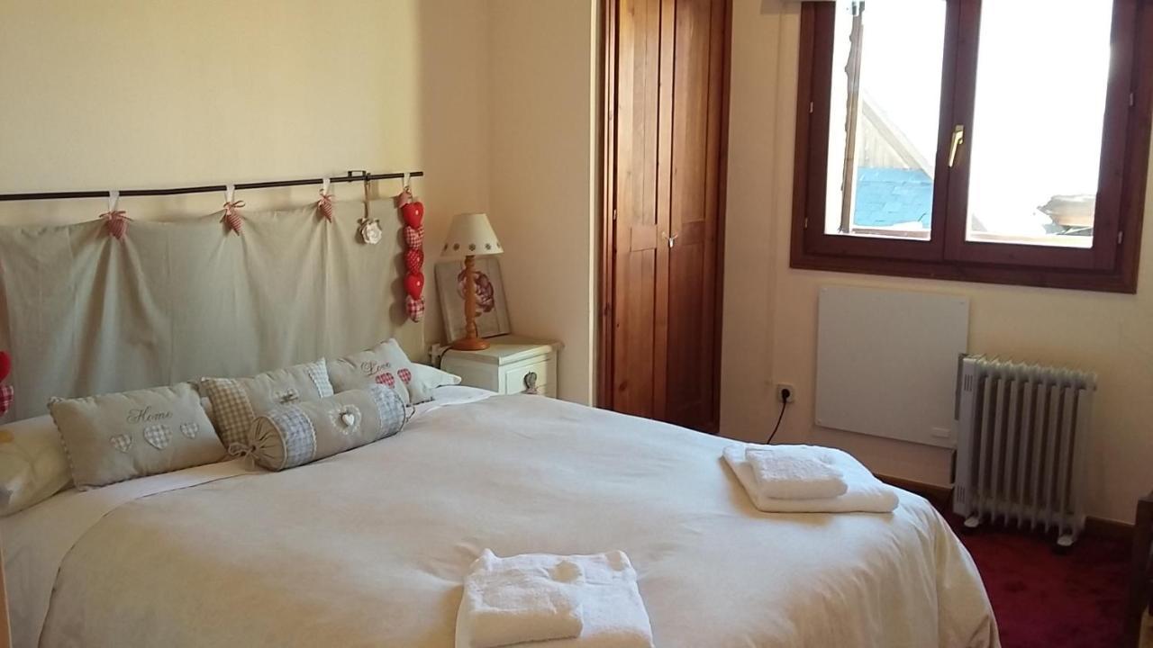 Apartamentos Tanau Baqueira Beret Eksteriør billede