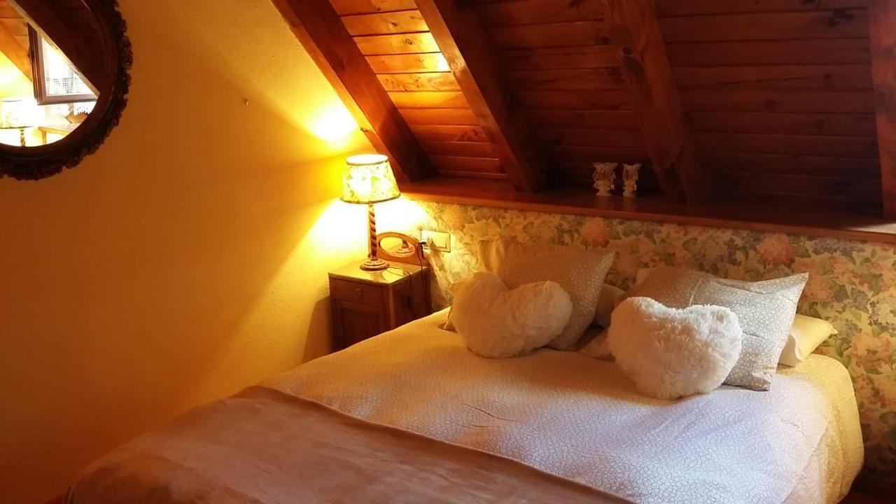 Apartamentos Tanau Baqueira Beret Eksteriør billede
